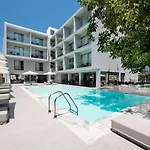 Oktober Downtown Boutique Hotel 3*