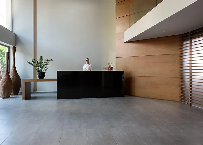 Oktober Downtown Boutique 3*