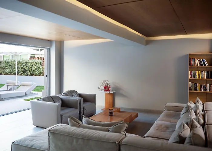 Hotel Oktober Downtown Boutique 3*