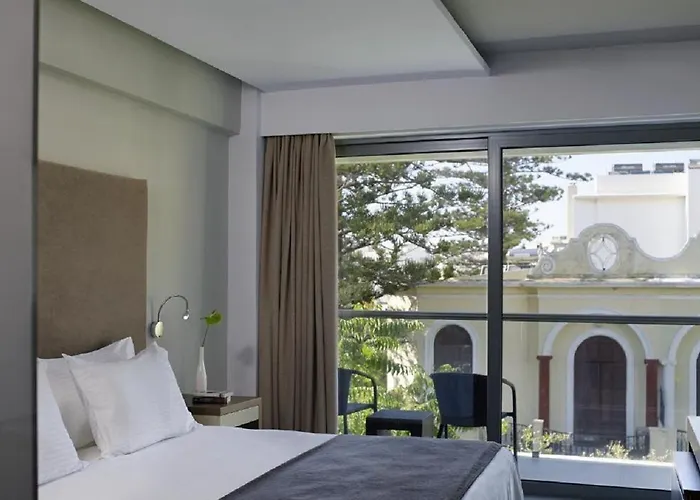 Hotel Oktober Downtown Boutique 3*