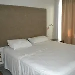 Oktober Downtown 3* Rhodes City