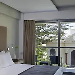 Hotel Oktober Downtown 3*