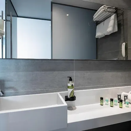 Oktober Downtown Boutique Hotell Rhodes City