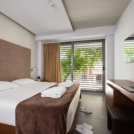 Oktober Downtown Boutique Hotell