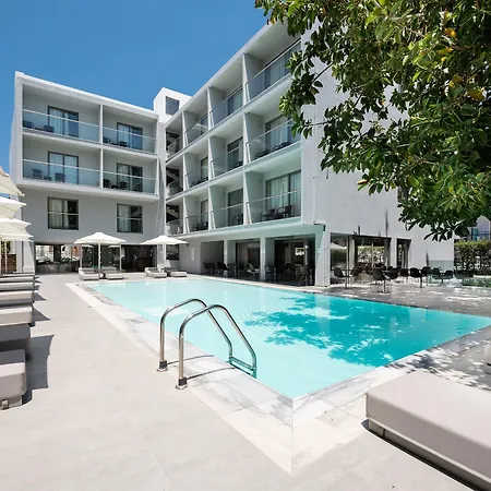 Oktober Downtown Boutique Hotell 3*