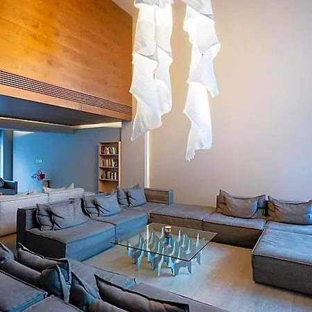 Oktober Downtown Boutique Hotel