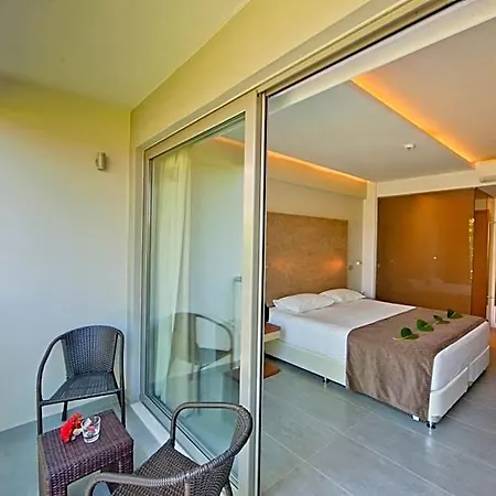 Hotel Oktober Downtown Boutique 3*