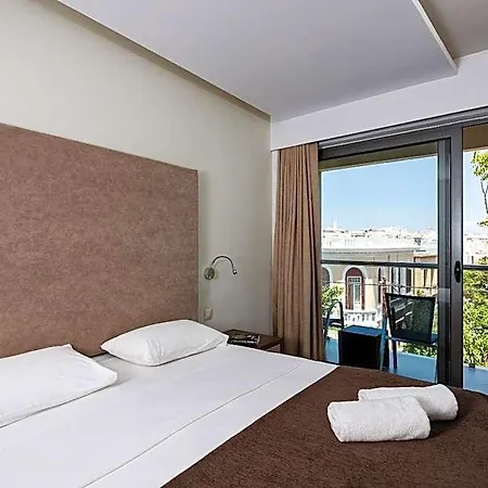 Oktober Downtown Boutique 3*
