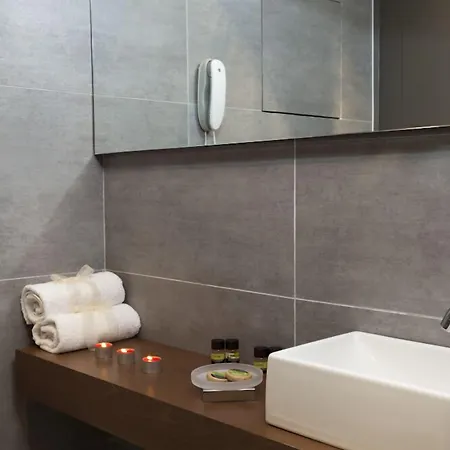 Oktober Downtown Boutique Родос