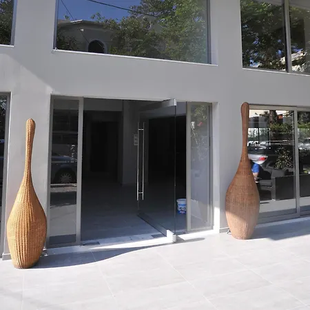 Отель Oktober Downtown Boutique 3*