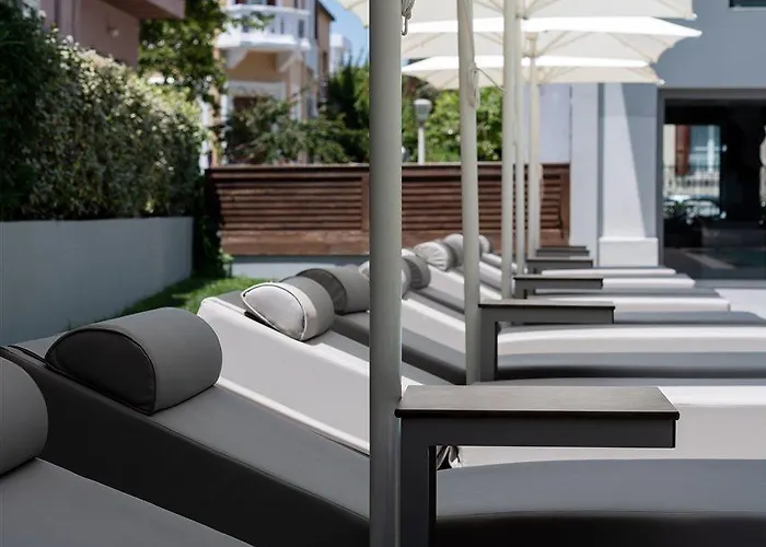 Oktober Downtown Boutique 3*